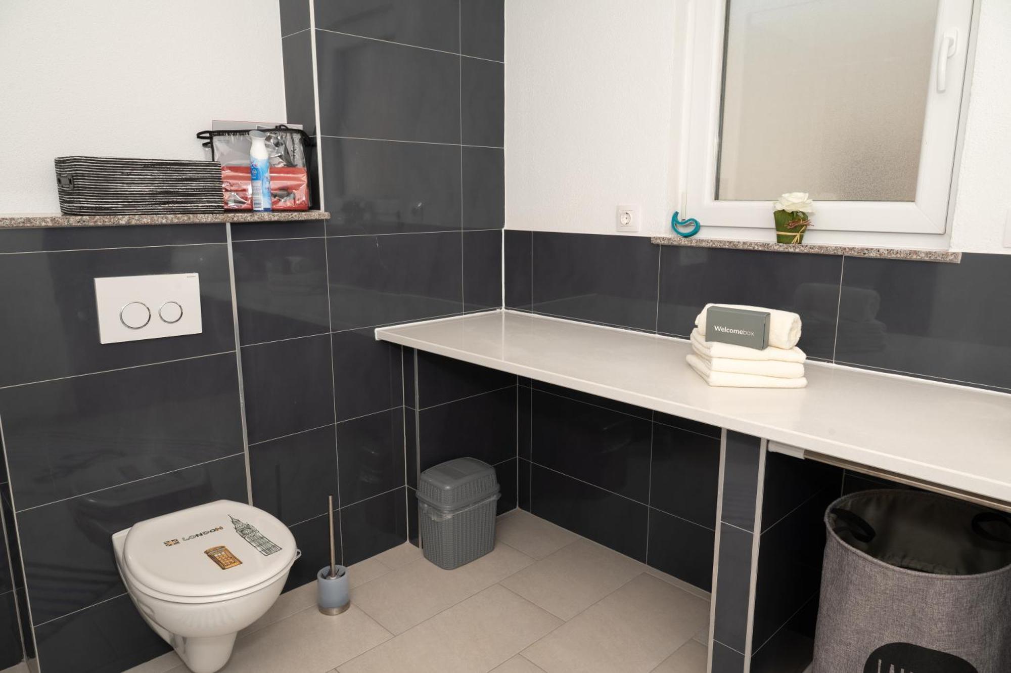 Four Points Apartman Vir